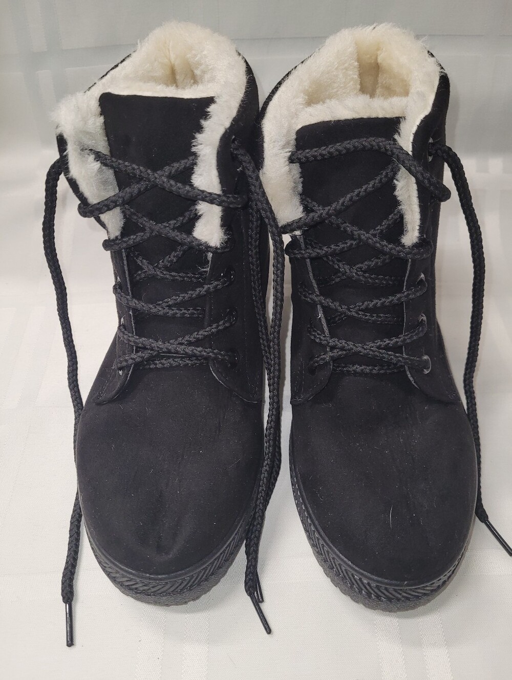 Women's Black Faux-Fur Lace-Up Winter Boots